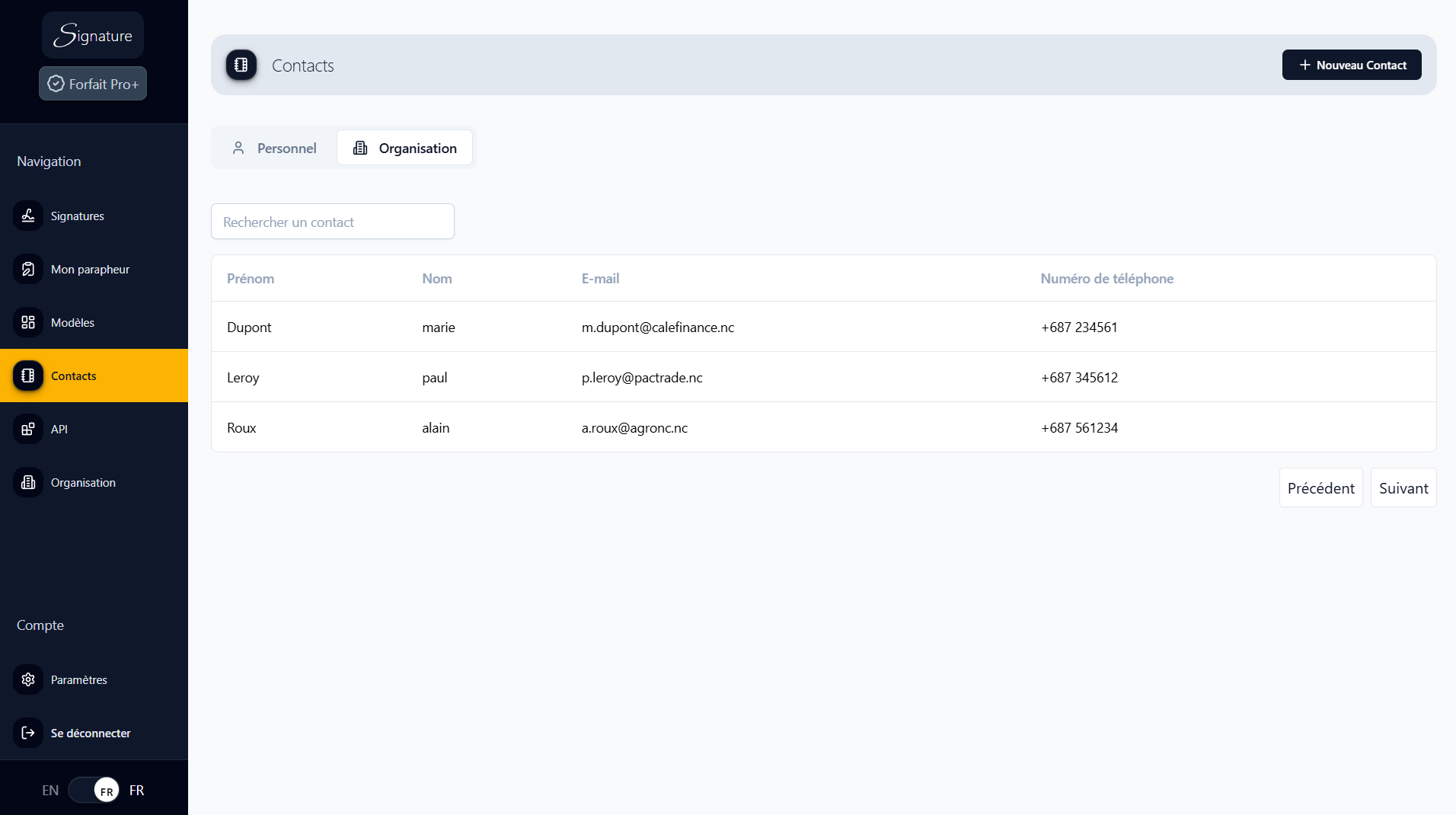 Onglet Organisation dans Signature.nc montrant les contacts centralisés